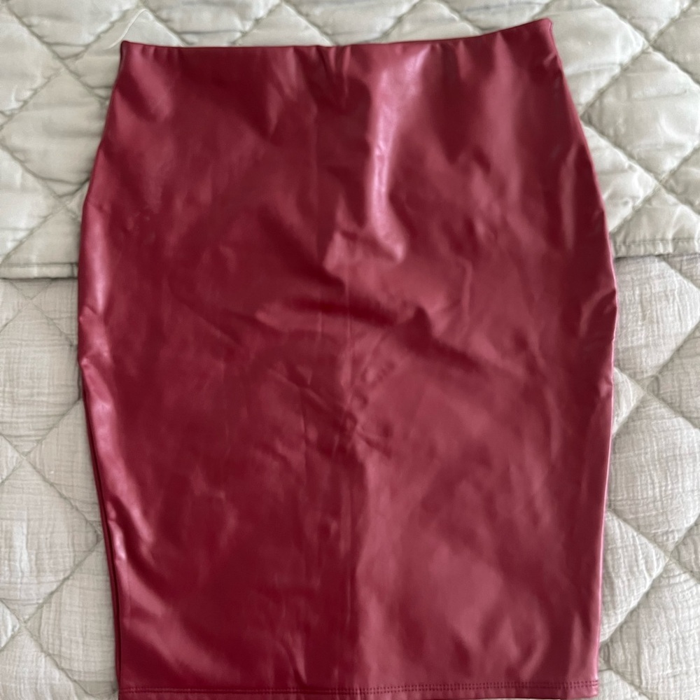 Elegant Red Women's Skirt
